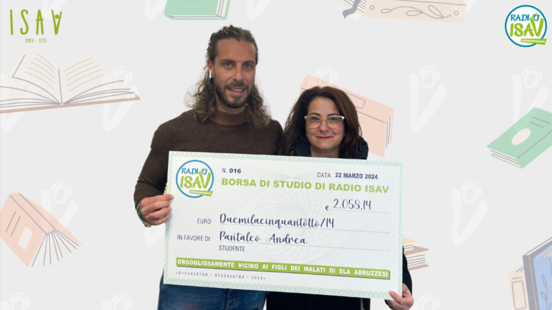 Radio ISAV aiuta Andrea a laurearsi